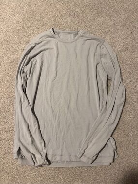 lululemon athletica Long Sleeve Crew - Light Gray
